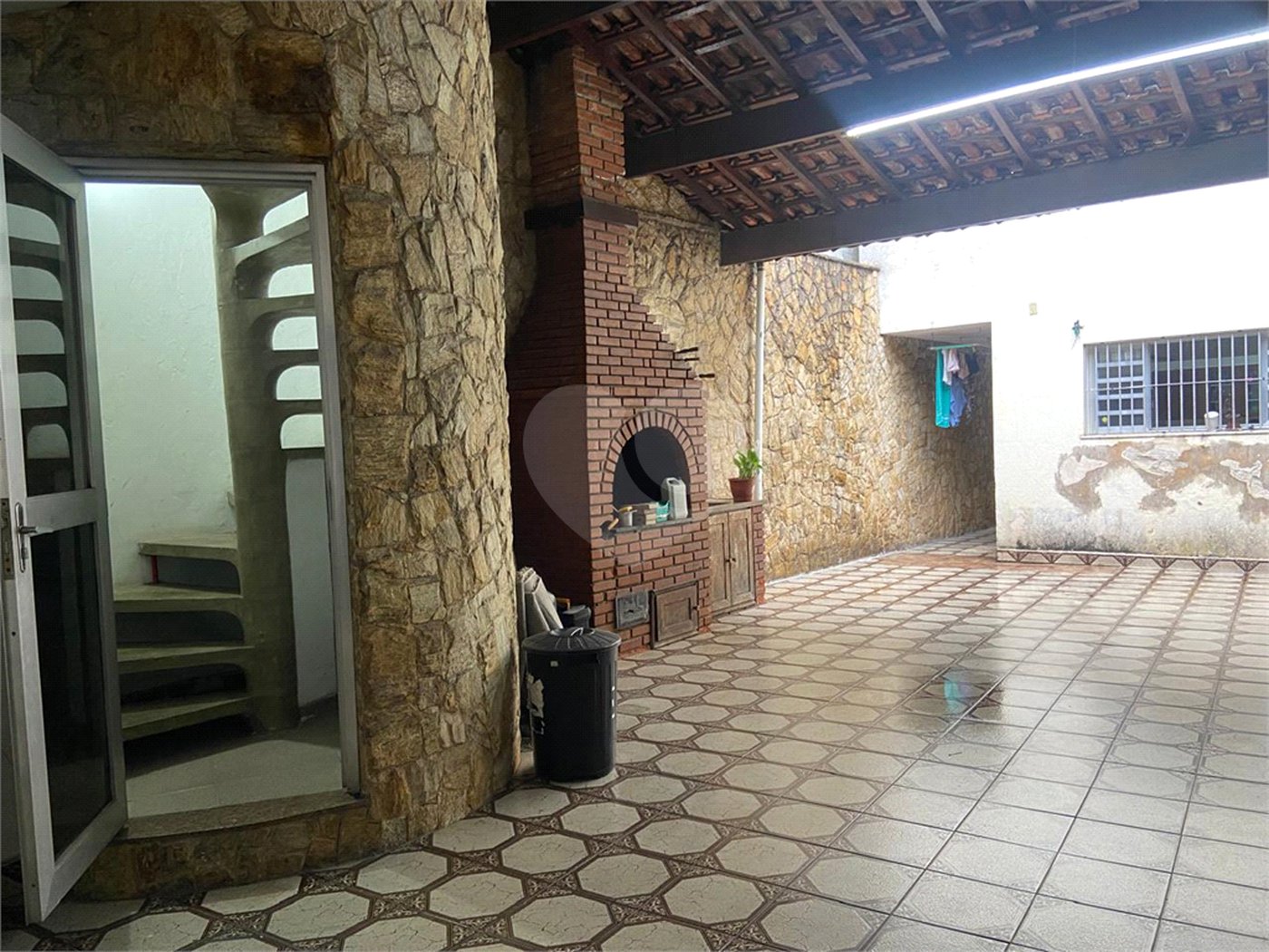 Casa à venda com 3 quartos, sendo 2 suítes, em Vila Carrão, São Paulo, SP
