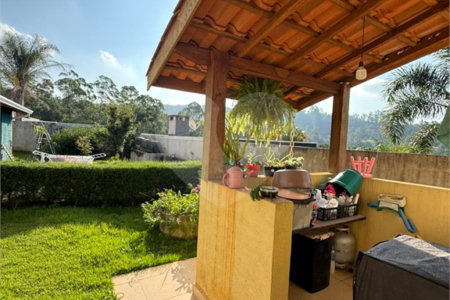 Casa à venda com 3 quartos, sendo 1 suíte, em Portão, Atibaia, SP