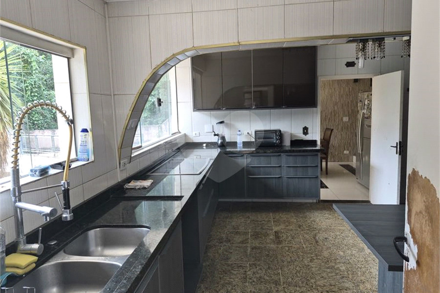 Casa à venda com 4 suítes no condomínio Associação Reserva das Hortênsias, Mairiporã - SP
