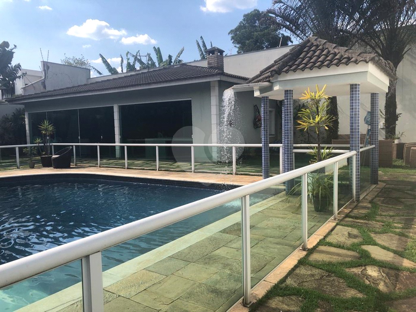 Sobrado à venda com 4 quartos, sendo 2 suítes, em Palmas do Tremembé, São Paulo, SP