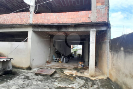 Casa à venda com 2 quartos em Campo Grande, Rio de Janeiro, RJ