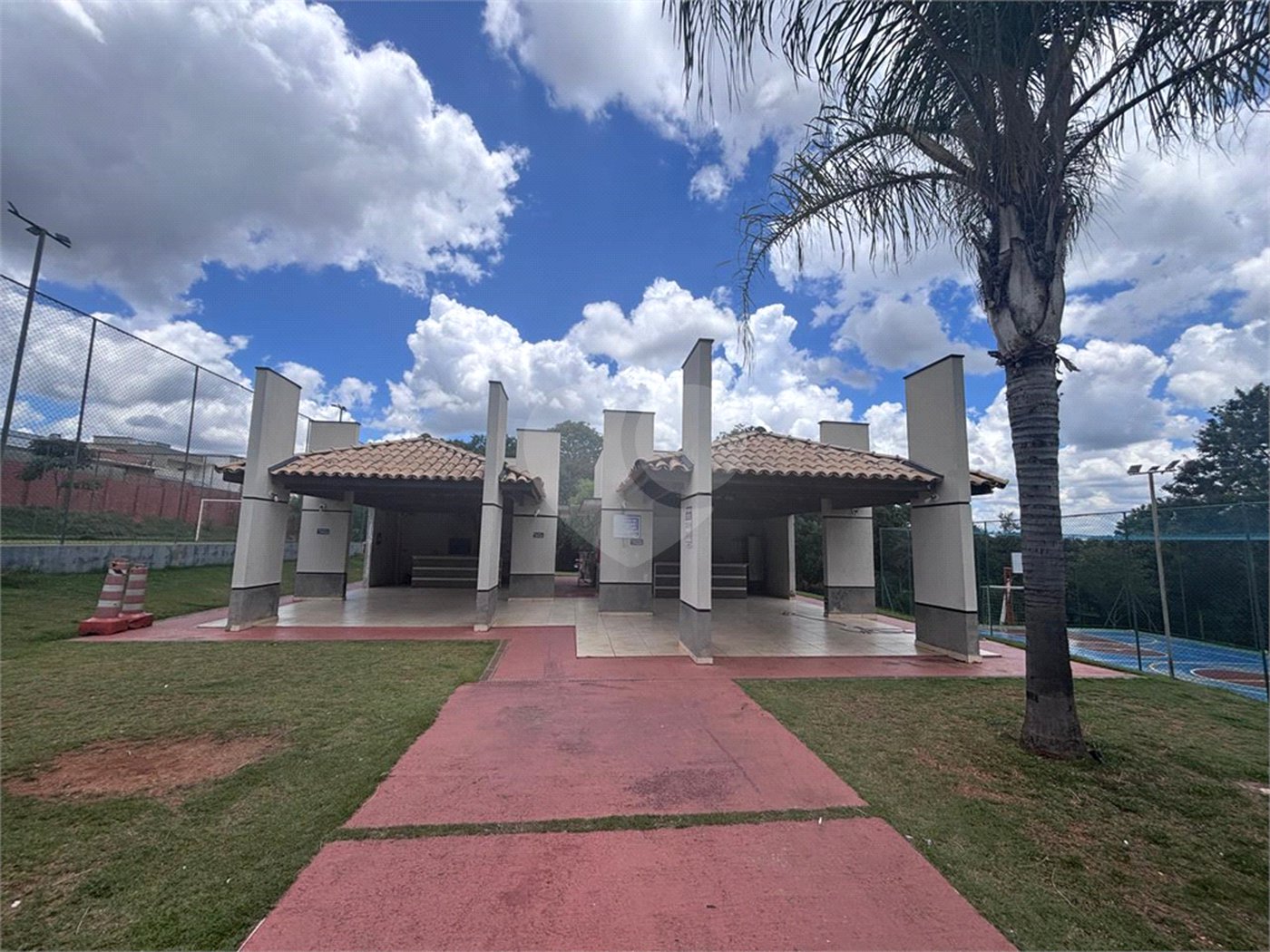 Condomínio à venda com 3 quartos, sendo 1 suíte,  em Loteamento Dinorá Rosa, Sorocaba, SP