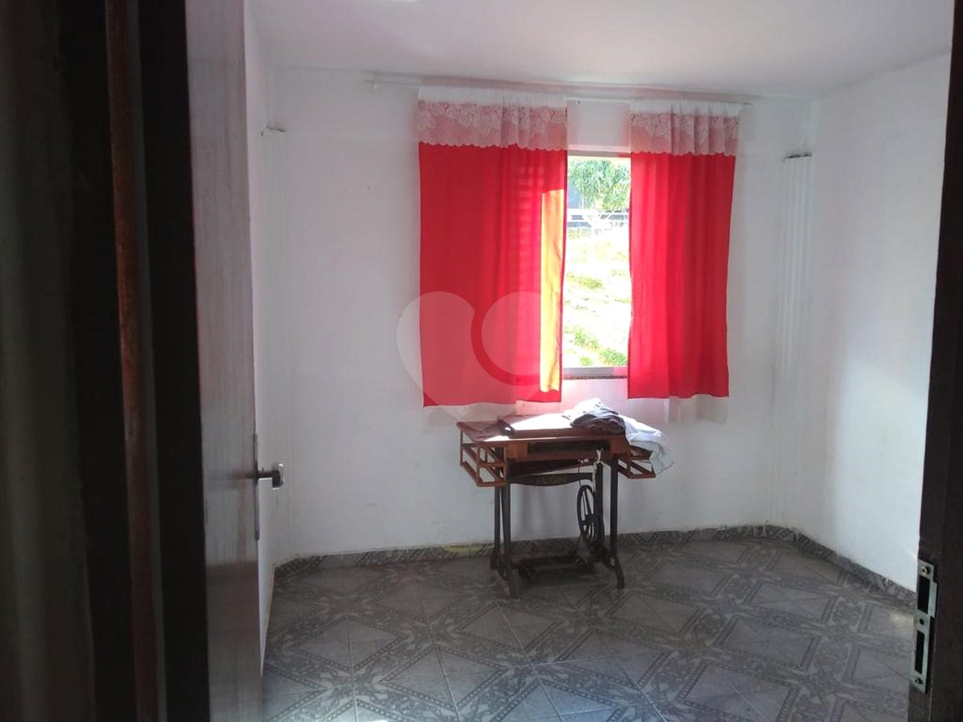 Apartamento à venda com 2 quartos em Cidade Tiradentes, São Paulo, SP