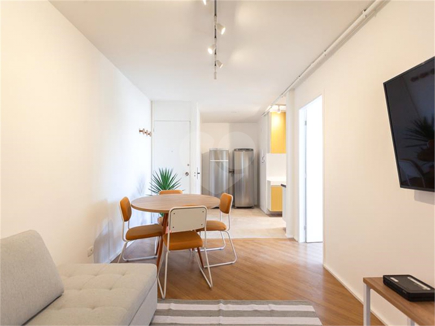 Apartamento à venda com 4 quartos, sendo 1 suíte, em Vila Olímpia, São Paulo, SP