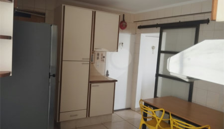 Apartamento à venda com 3 quartos, sendo 1 suíte,  no Centro, Araraquara, SP