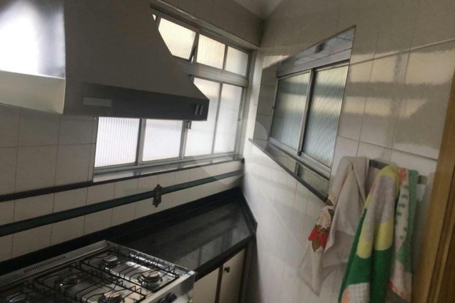 Sobrado à venda com 4 quartos em Santana, São Paulo, SP