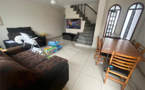 **SOBRADO À VENDA | 3 DORMITÓRIOS | 3 VAGAS | 147m² | PONTE GRANDE – GUARULHOS**