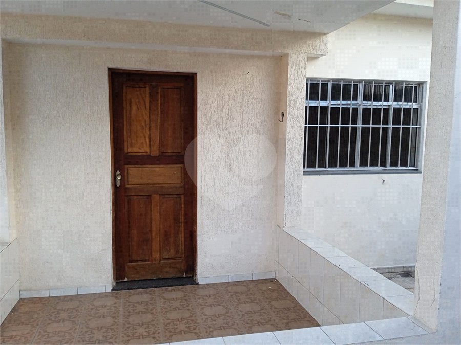 Casa à venda com 4 quartos em Parque Maria Helena, Suzano, SP