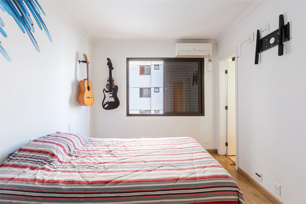 Apartamento à venda com 4 quartos, sendo 3 suítes,  em Real Parque, São Paulo, SP