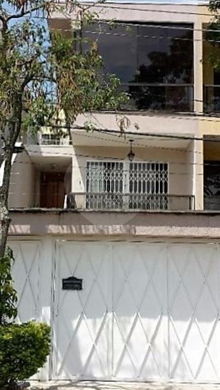 Sobrado à venda com 4 quartos, sendo 1 suíte,  em Horto, São Paulo, SP