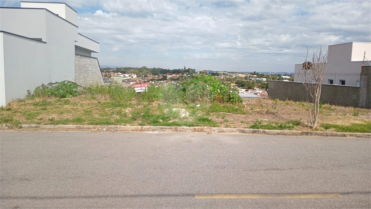 Terreno à venda no condomínio Lot. Jardim das Videiras, Vinhedo - SP