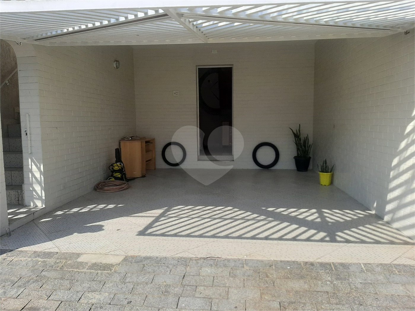 Sobrado à venda com 3 quartos, sendo 1 suíte, em Tremembé, São Paulo, SP