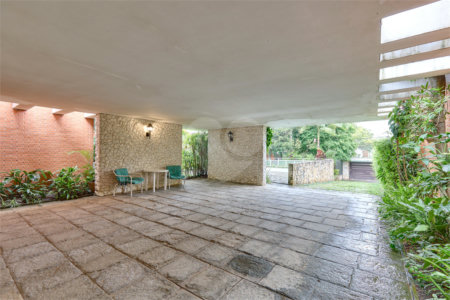 Casa Térrea à venda com 3 quartos, sendo 1 suíte, em Chácara Monte Alegre, São Paulo, SP