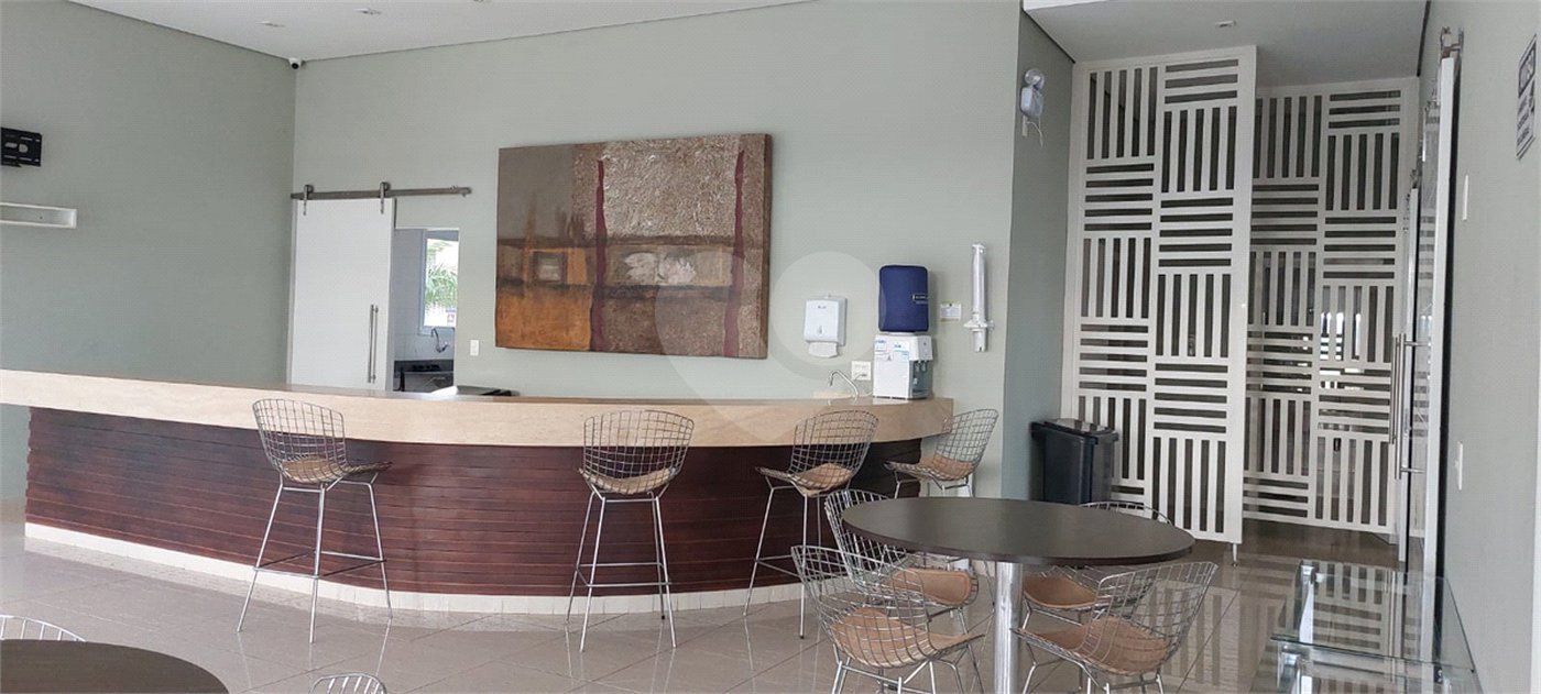 Casa à venda com 3 suítes no condomínio Figueira Garden, Atibaia - SP