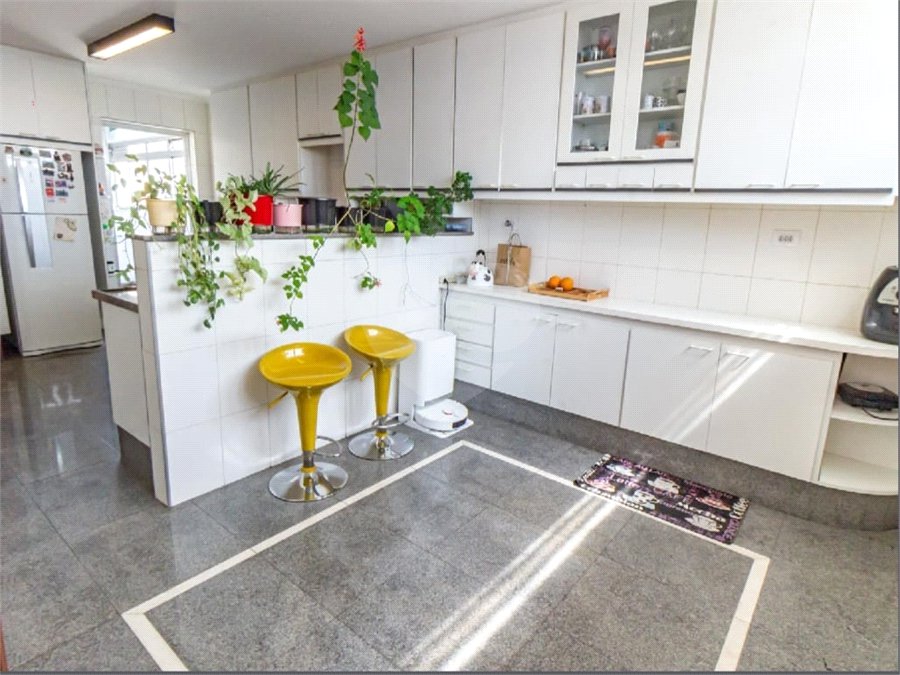 Apartamento à venda com 3 quartos, sendo 1 suíte,  em Mooca, São Paulo, SP