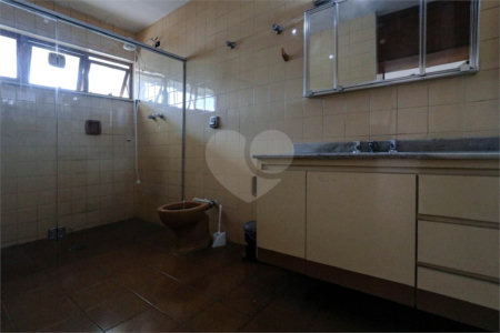 Casa à venda ou para alugar com 3 quartos, sendo 2 suítes,  no Centro, Mogi das Cruzes, SP