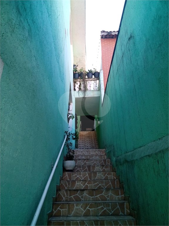 Sobrado à venda com 6 quartos em Horto, São Paulo, SP