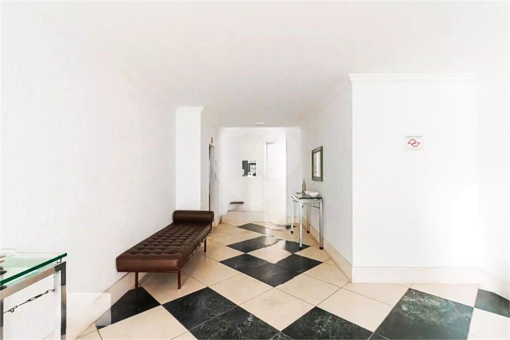 Apartamento para alugar com 3 quartos, sendo 1 suíte,  em Vila Hamburguesa, São Paulo, SP