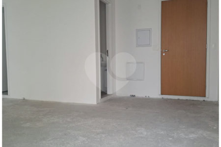 Sala comercial, nova, para venda ou locação, junto à Estação Vergueiro do Metrô