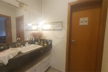 Casa no condomínio Damha II á venda!