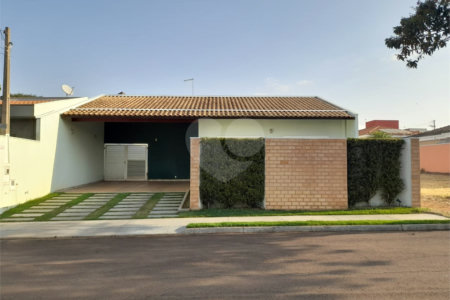Casa à Venda no Residencial Eldorado - São Carlos