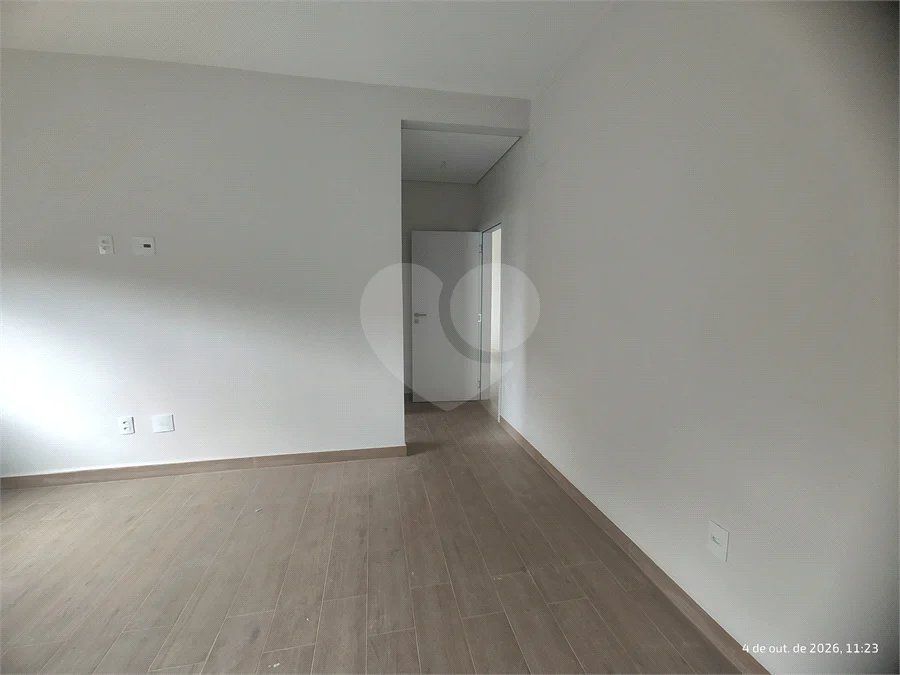 Casa exclusiva em Atibaia de alto padrão com 3 suítes, piscina, espaço gourmet, condomínio fechado, aceita financiamento