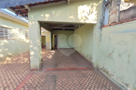 Casa Térrea Charmosa e Espaçosa na Vila Prado: Conforto, Praticidade e Próxima ao Centro!