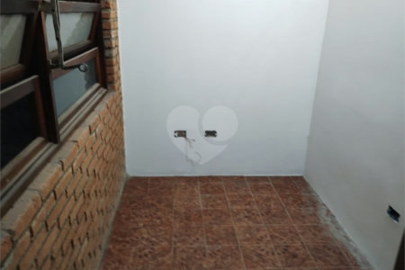 Casa de Vila à venda com 4 suítes em Jardim Londrina, São Paulo, SP