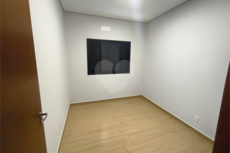 Casa à venda com 3 quartos, sendo 1 suíte, em Loteamento Gramado Ii, Itapetininga, SP