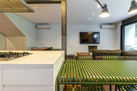 Casa à venda ou para alugar com 3 suítes no condomínio Palm Hill, São Paulo - SP
