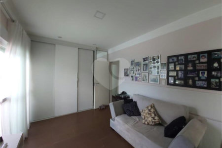 Casa à venda com 4 suítes no condomínio Aldeia da Serrinha, Sorocaba - SP