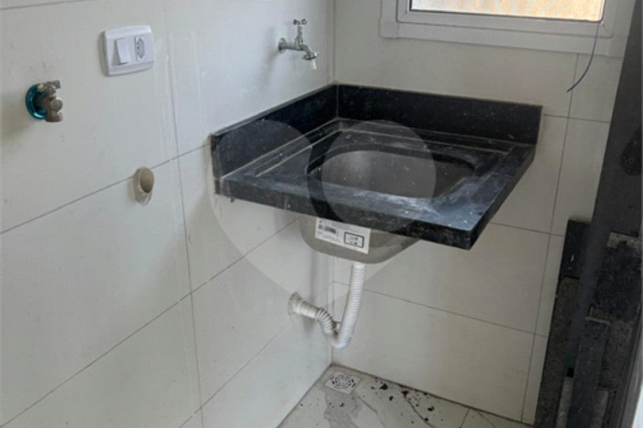 Casa à venda com 2 quartos no condomínio Residencial Tomaz Pereira, São Paulo - SP