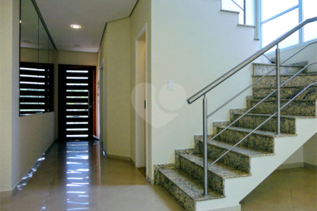Casa à venda com 3 suítes no condomínio Residencial Jardim América, Vinhedo - SP