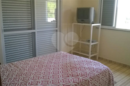 Chácara à venda com 4 quartos, sendo 2 suítes,  em Batatuba, Piracaia, SP