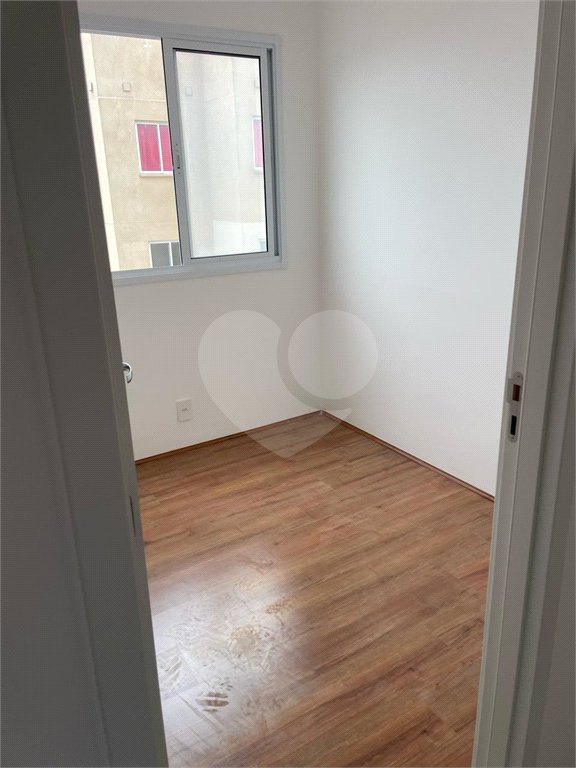 Apartamento à venda com 2 quartos em Cidade Tiradentes, São Paulo, SP