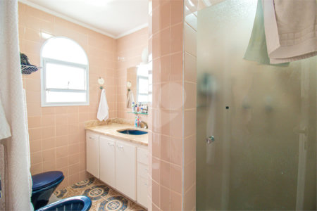 Apartamento à venda com 4 quartos, sendo 3 suítes, em Chácara Santo Antônio, São Paulo, SP