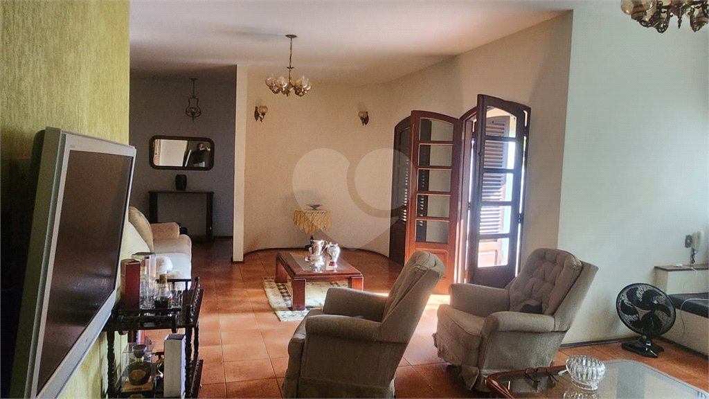 Casa à venda com 3 quartos, sendo 1 suíte, no Centro, Araraquara, SP