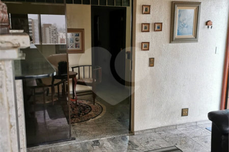 Cobertura à venda com 3 quartos em Vila Gumercindo, São Paulo, SP