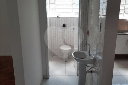 Sobrado à venda com 3 quartos em Vila Universitária, São Paulo, SP