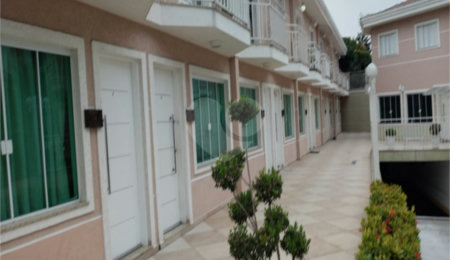 Casa à venda com 3 quartos, sendo 2 suítes,  no condomínio Villa's Residencial, São Paulo - SP