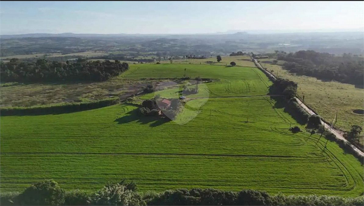 Sítio à venda com 2 quartos em Área Rural de Pereiras, Pereiras, SP