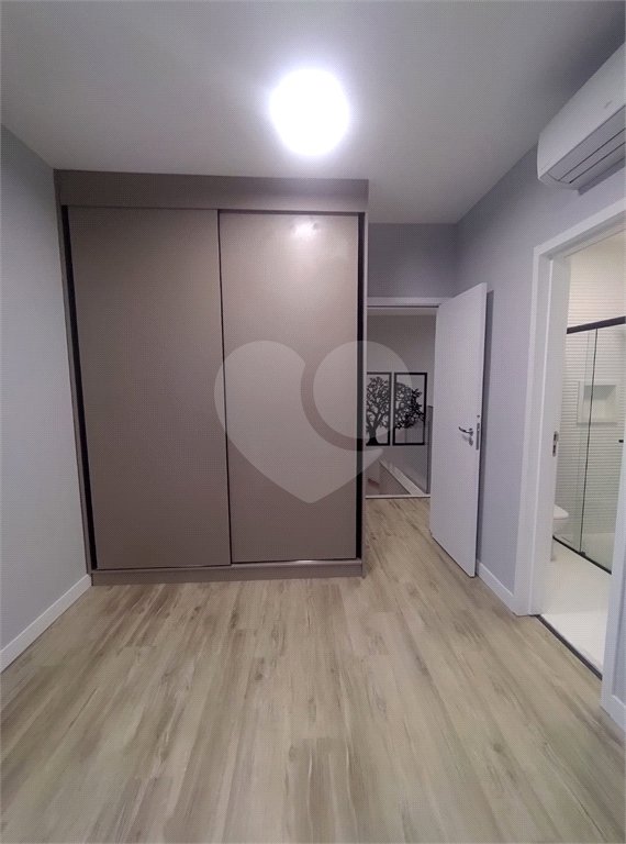 Casa à venda com 3 suítes no condomínio La Reserva Residencial, Atibaia - SP