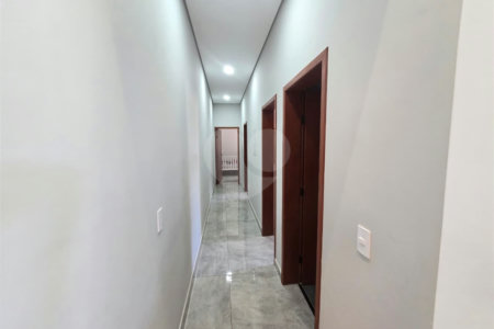 Casa à venda com 3 quartos, sendo 1 suíte, em Residencial Lago dos Ipês, Itapetininga, SP