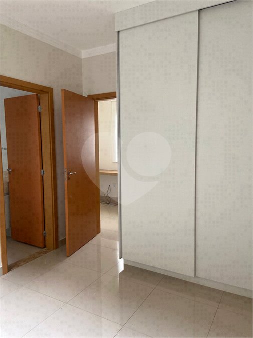 Casa à venda ou para alugar com 3 suítes no condomínio Portal das Tipuanas, Araraquara - SP