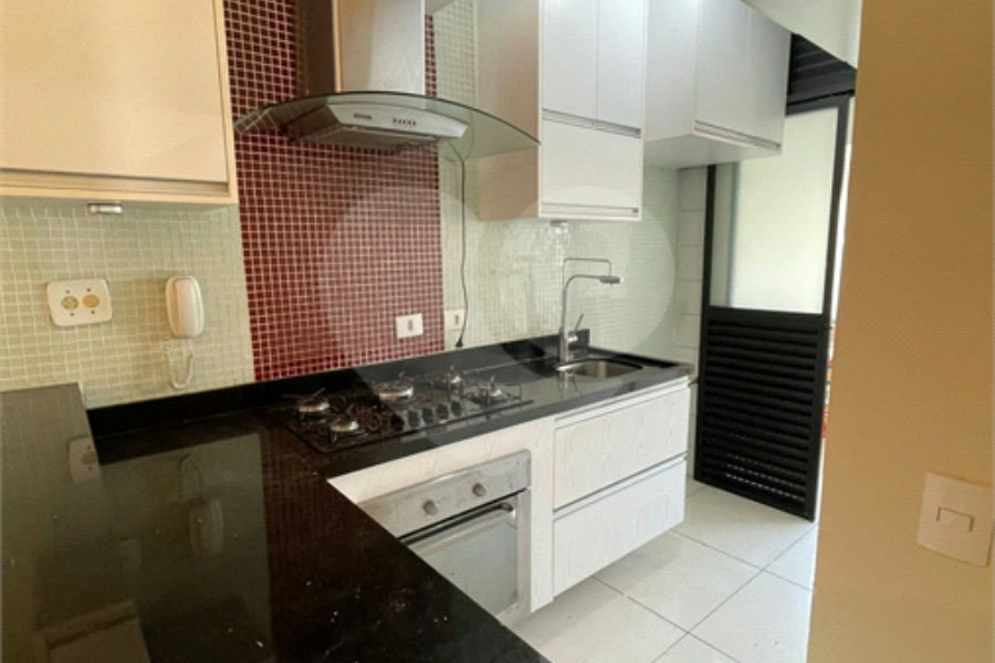 Apartamento à venda com 2 quartos, sendo 1 suíte, em Morumbi, São Paulo, SP