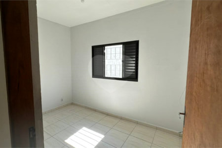 Casa à venda com 2 quartos em Vila Nastri, Itapetininga, SP