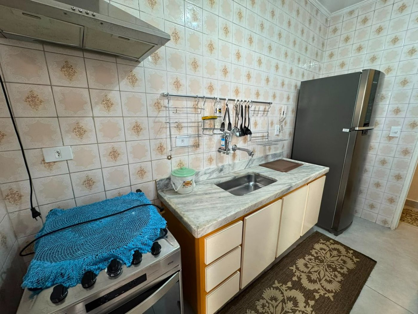 Apartamento com 3 dormitórios à venda, 70 m² por R$ 315.000,00 - Jardim São Miguel - Guarujá/SP