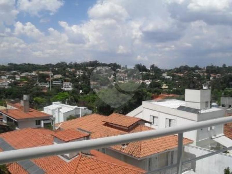 Sobrado à venda com 3 suítes em Jardim Leonor, São Paulo, SP