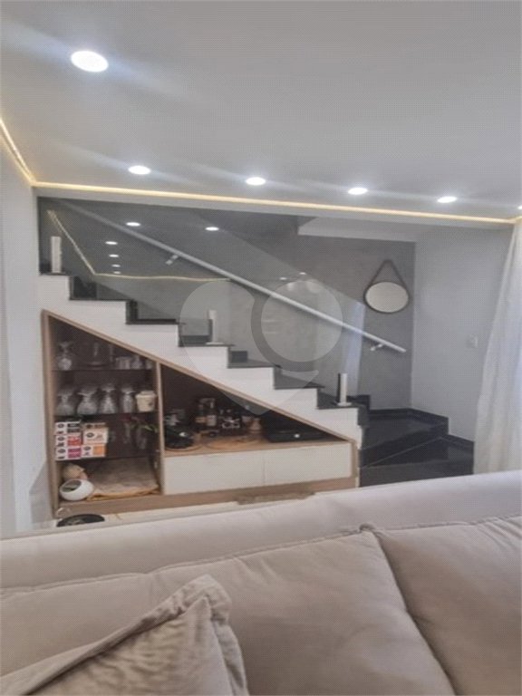Casa à venda com 2 suítes no condomínio Residencial Pedro Julio, Mogi das Cruzes - SP