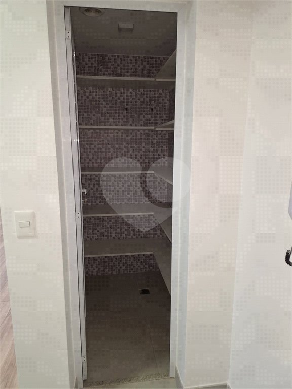 Apartamento à venda com 3 suítes em Vila Anastácio, São Paulo, SP